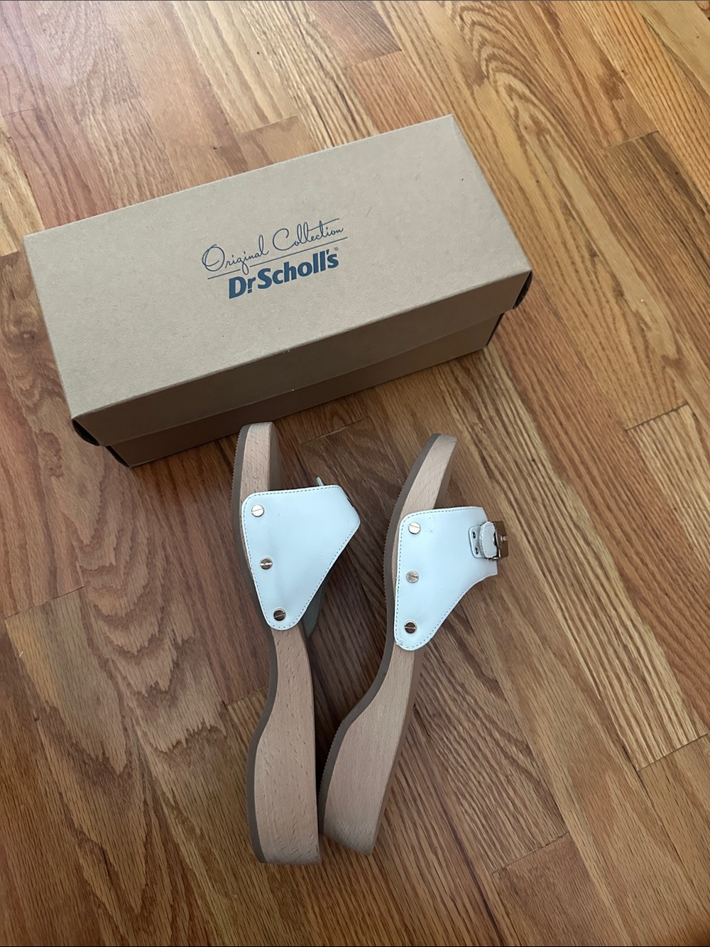 NIB CLASSIC DR. SCHOLL’S SZ 9 White Leather Slide Sandals with Adjustible Buckle - Picture 5 of 7
